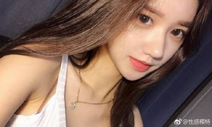 高温“烤”验下的工作者：打捞水草保灌解“渴”